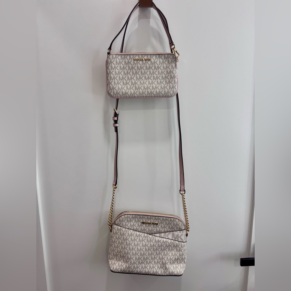 MK Logo Dome Crossbody Bag set- pink